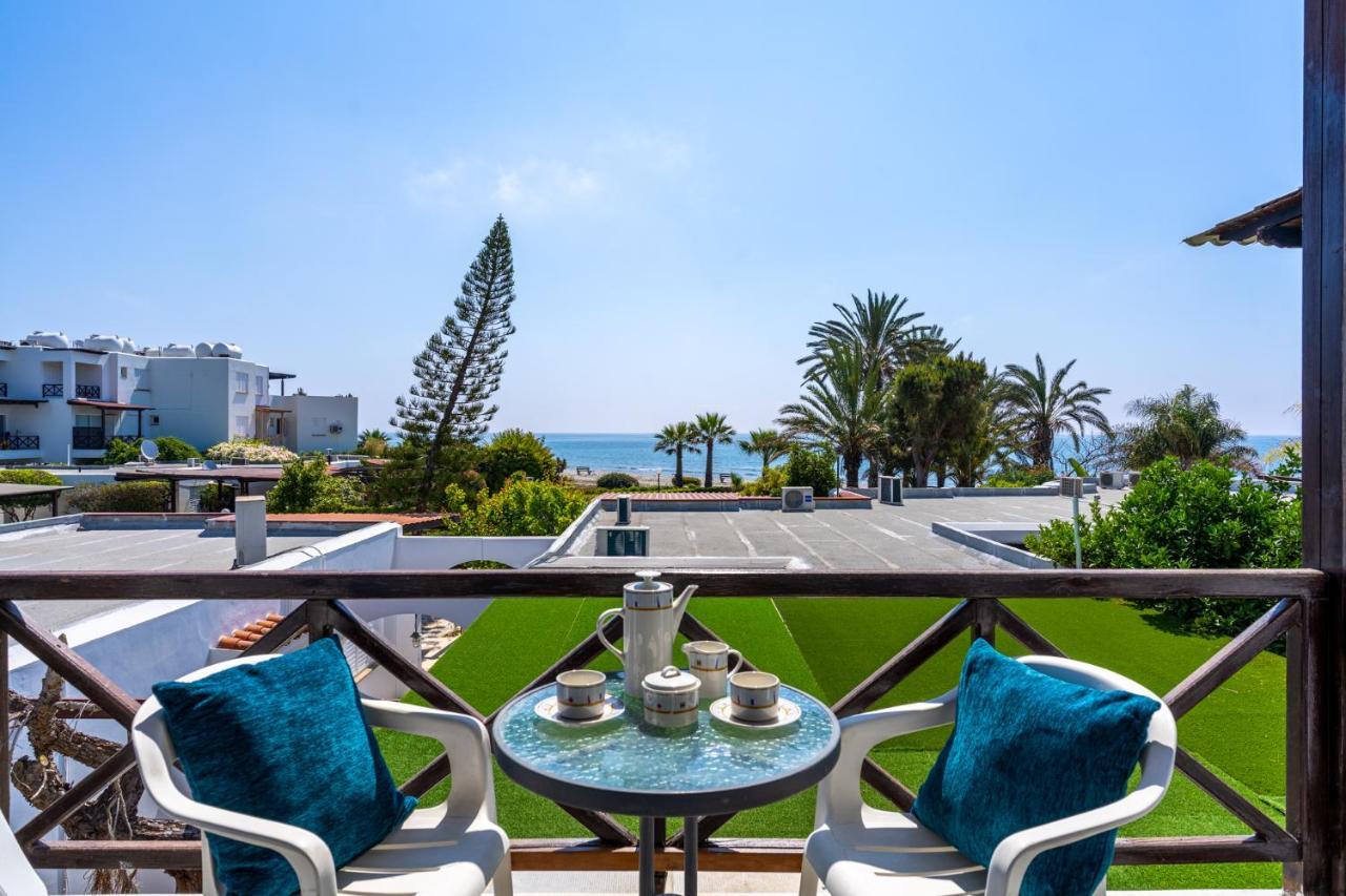 Seawaves 1- Bedroom Apartment Near Meneou Beach Larnaca Zewnętrze zdjęcie